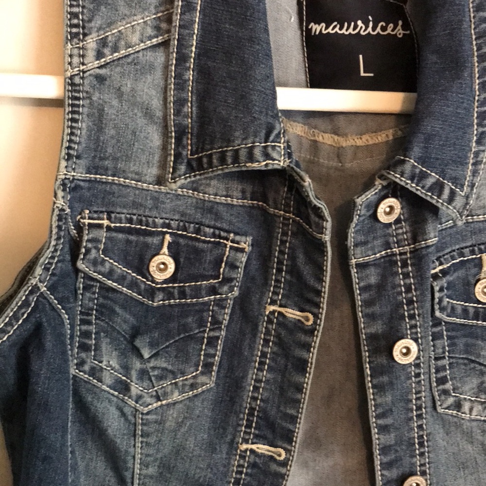 Maurice’s denim vest L - Picture 2 of 3